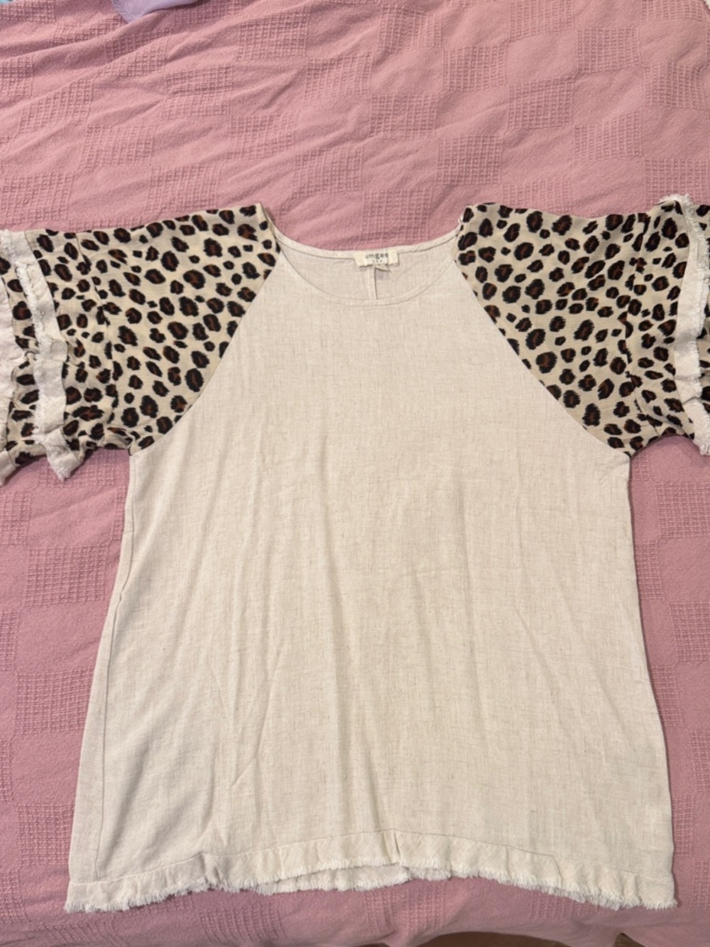 Leopard Sleeve Ruffle Top in Cream and Black